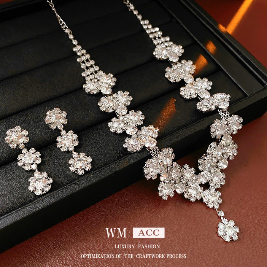 Diamond SUNFLOWER Eardrops Stud Earrings Necklace Light Luxury Fashion All-match High Sense