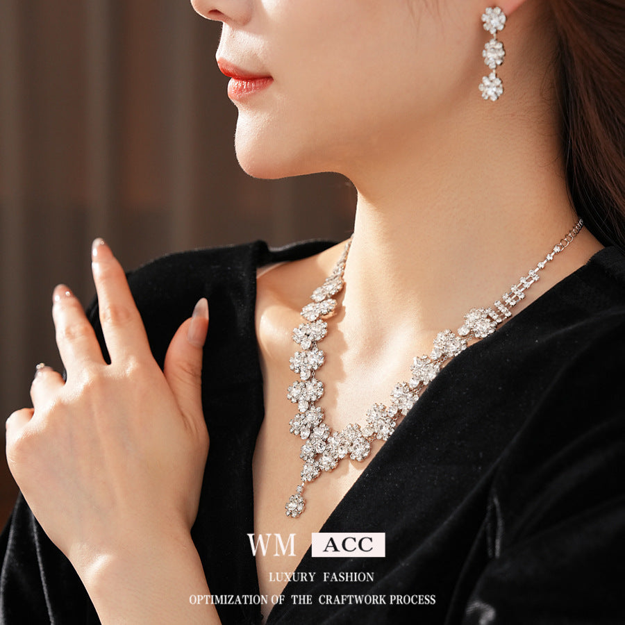 Diamond SUNFLOWER Eardrops Stud Earrings Necklace Light Luxury Fashion All-match High Sense